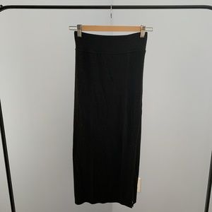 ARITZIA/WILFRED FREE - SKIRT WITH SIDE SLIT